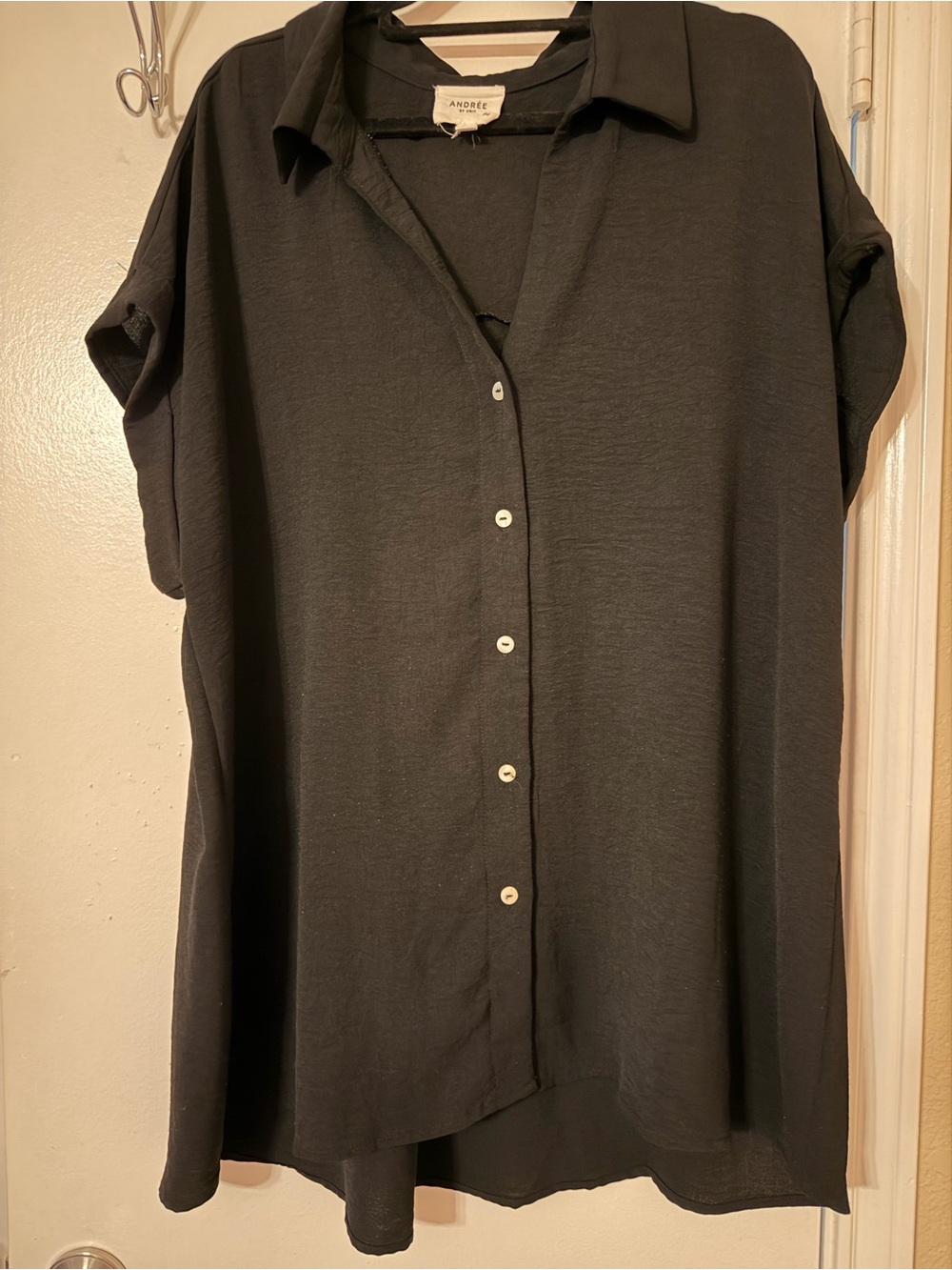 Andree Black Button-Front Women's Shirt